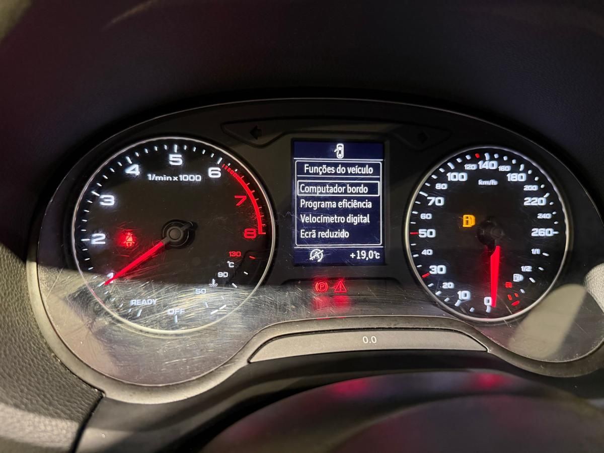 audi-q2-2017-gasolina-999cc