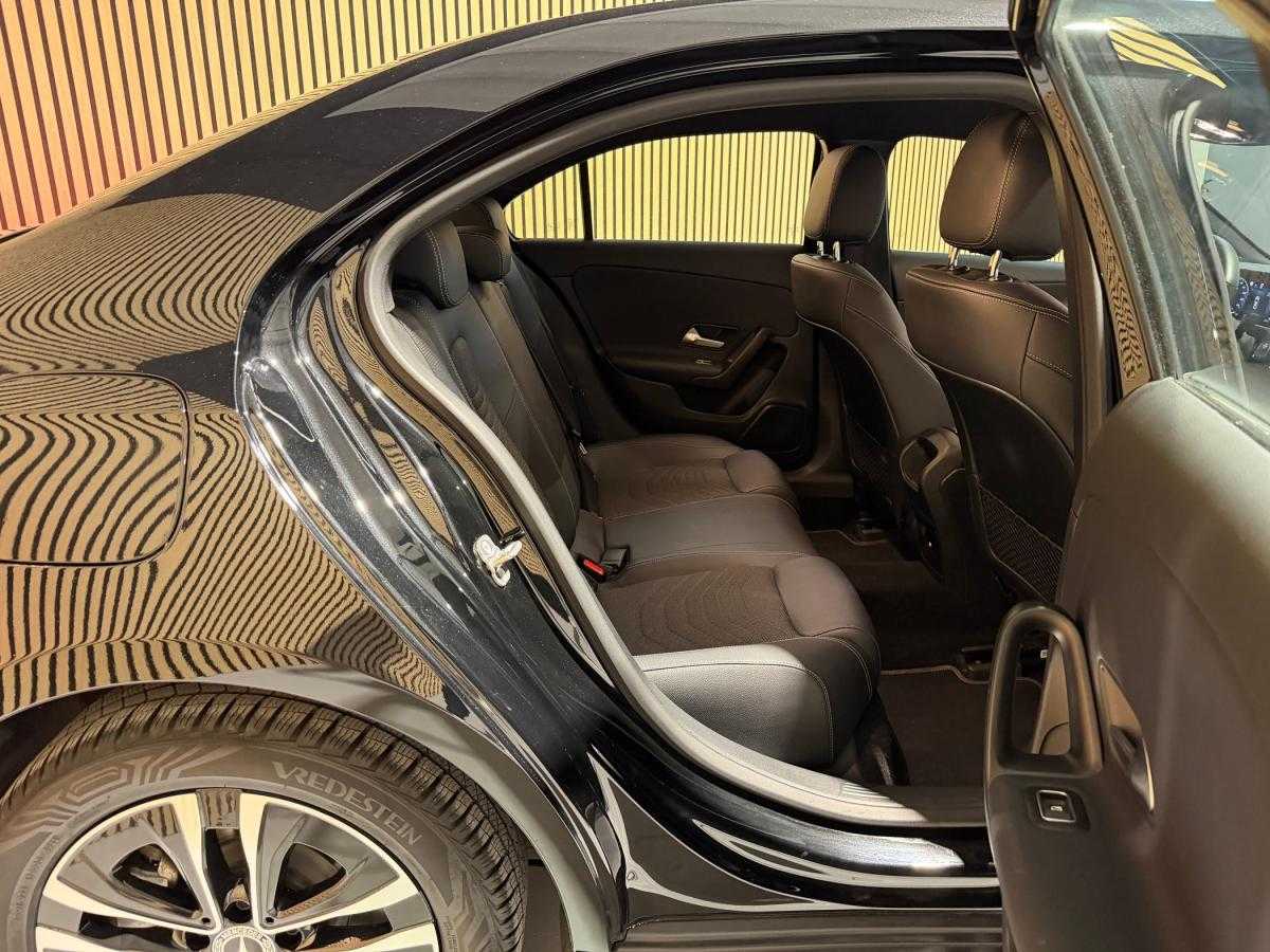 mercedes-benz-classe-a-2023-hibrido-a-gasolina-1332cc
