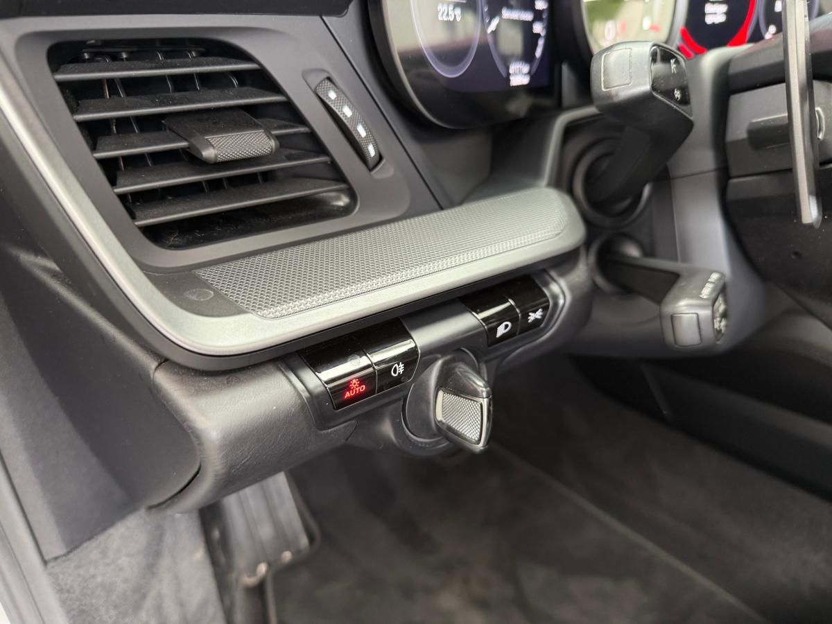 porsche-992-2020-gasolina-2981cc
