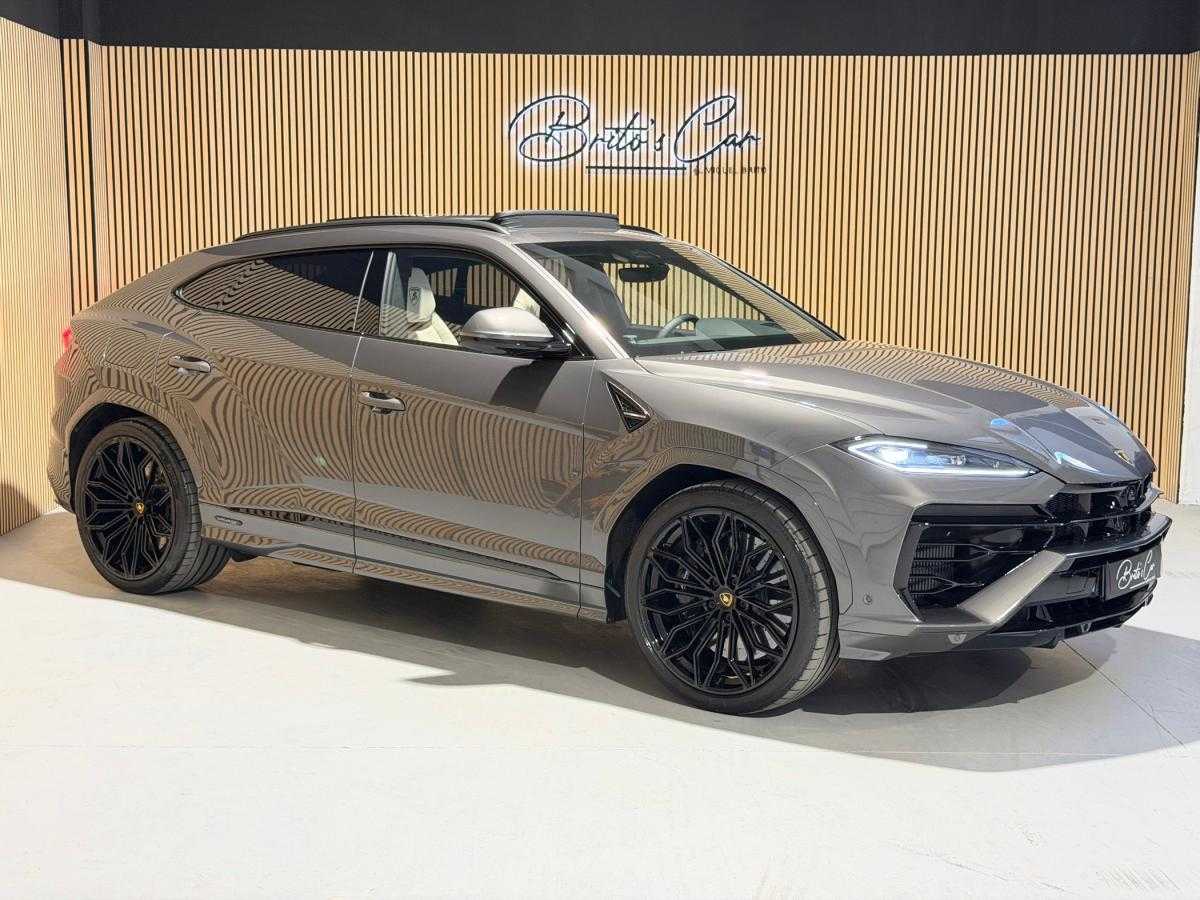 lamborghini-urus-2026-hibrido-a-gasolina-3996cc