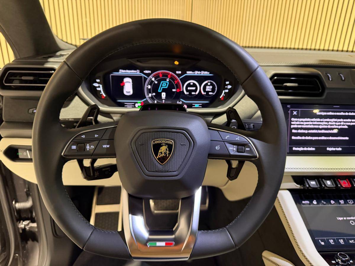 lamborghini-urus-2026-hibrido-a-gasolina-3996cc
