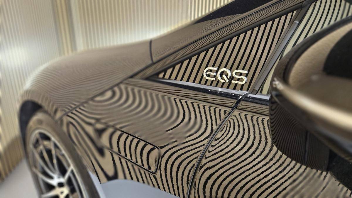 mercedes-benz-eqs-2023-eletrico-500cc