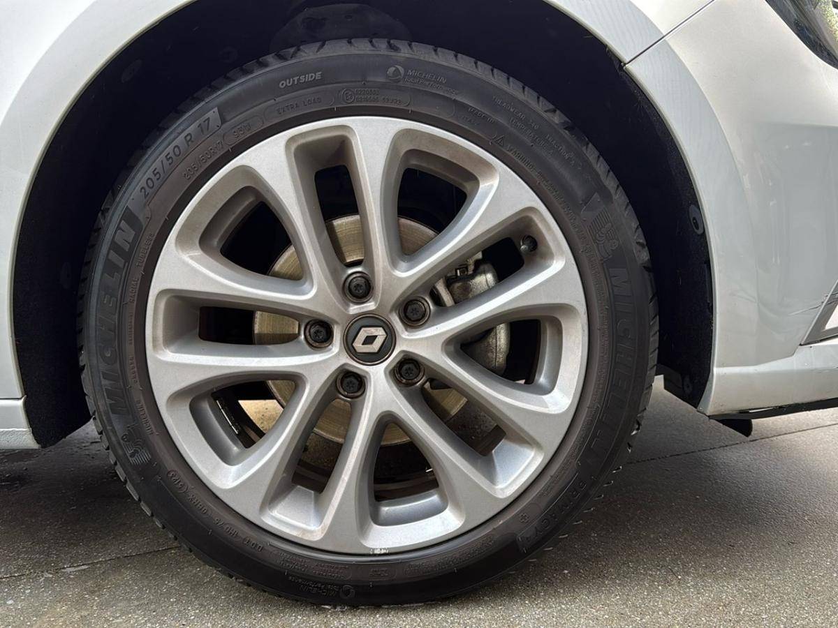 renault-megane-sport-tourer-2019-gasolina-1332cc