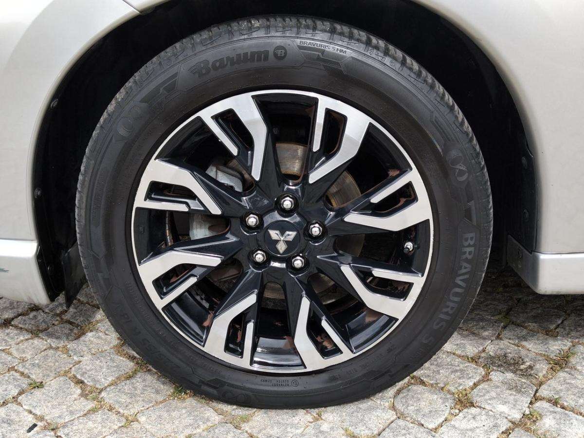 mitsubishi-outlander-2018-hibrido-a-gasolina-1998cc
