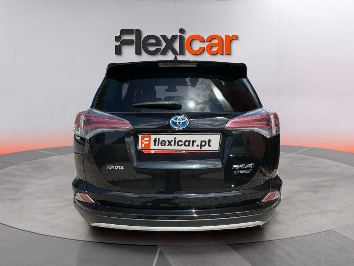 toyota-rav4-2017-hibrido-a-gasolina-2494cc