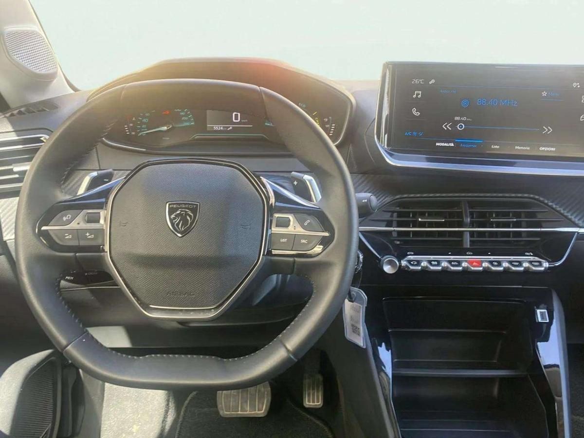 peugeot-208-2025-gasolina-1199cc