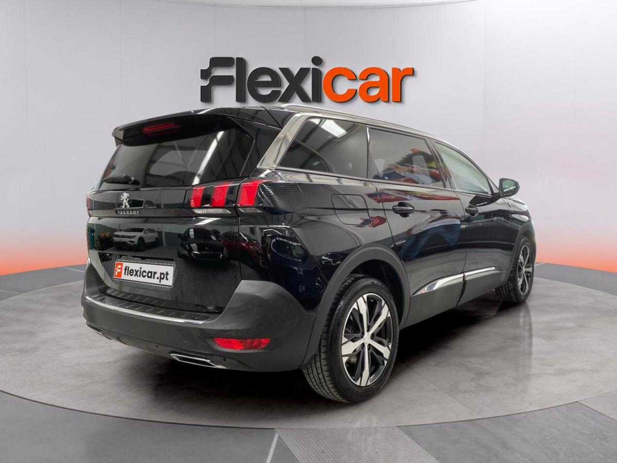 peugeot-5008-2018-diesel-1499cc