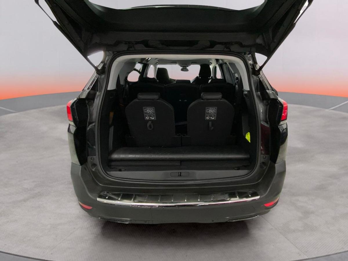 peugeot-5008-2018-diesel-1499cc