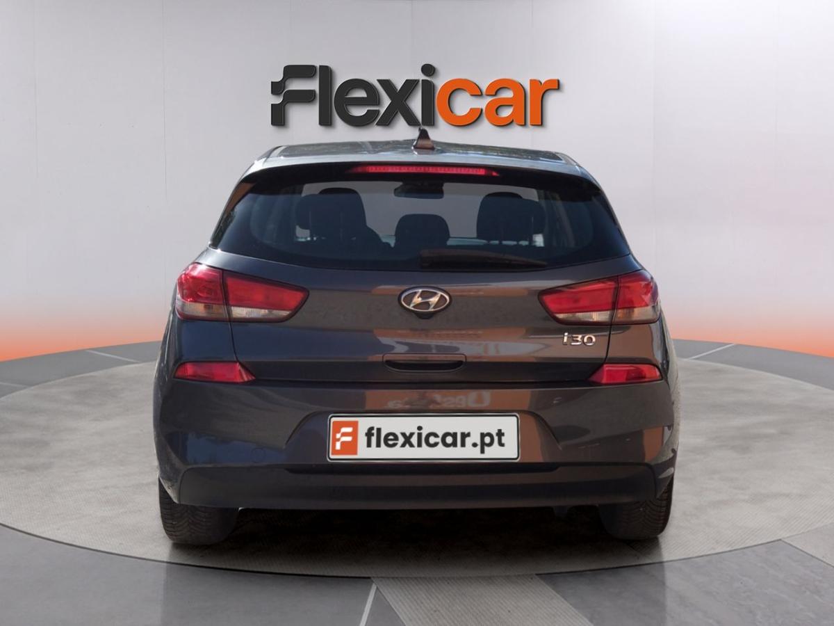 hyundai-i30-2018-gasolina-998cc
