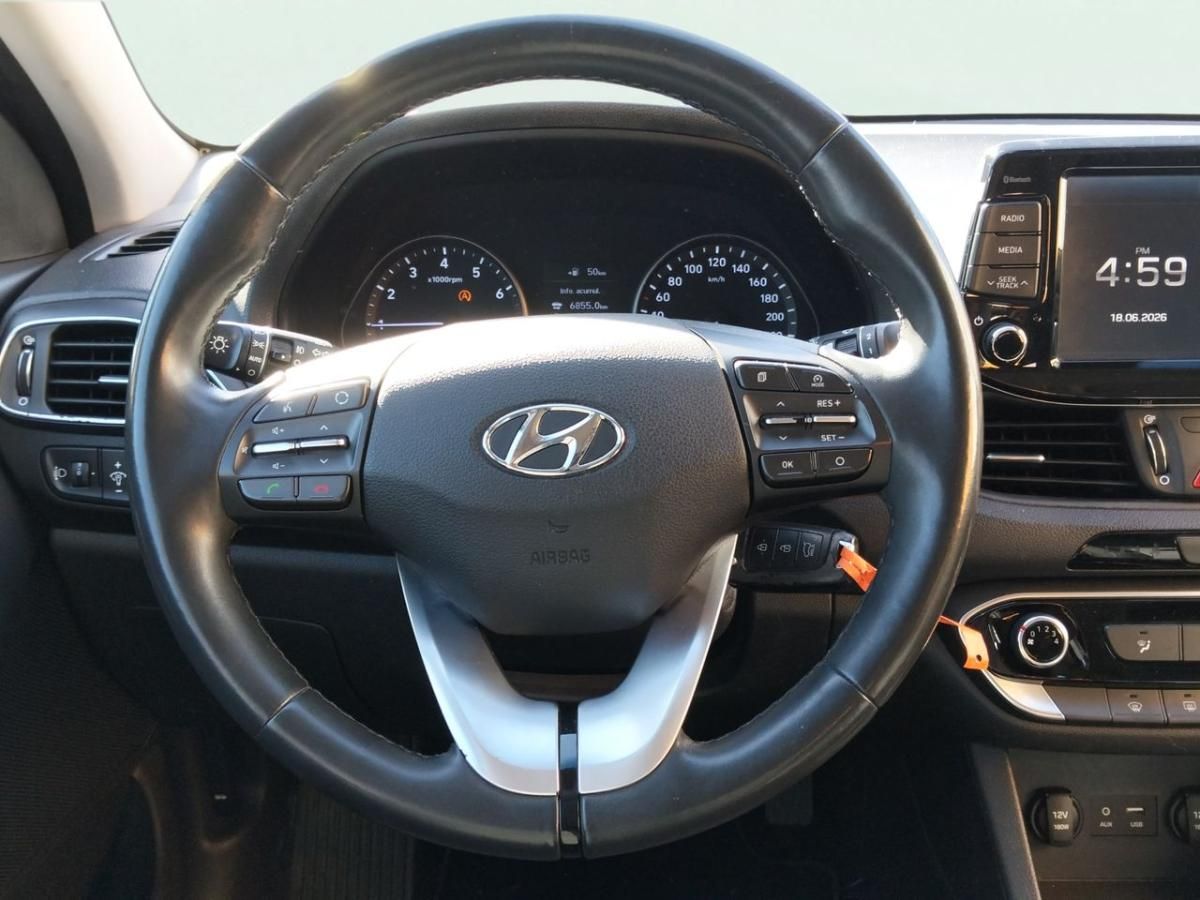 hyundai-i30-2018-gasolina-998cc