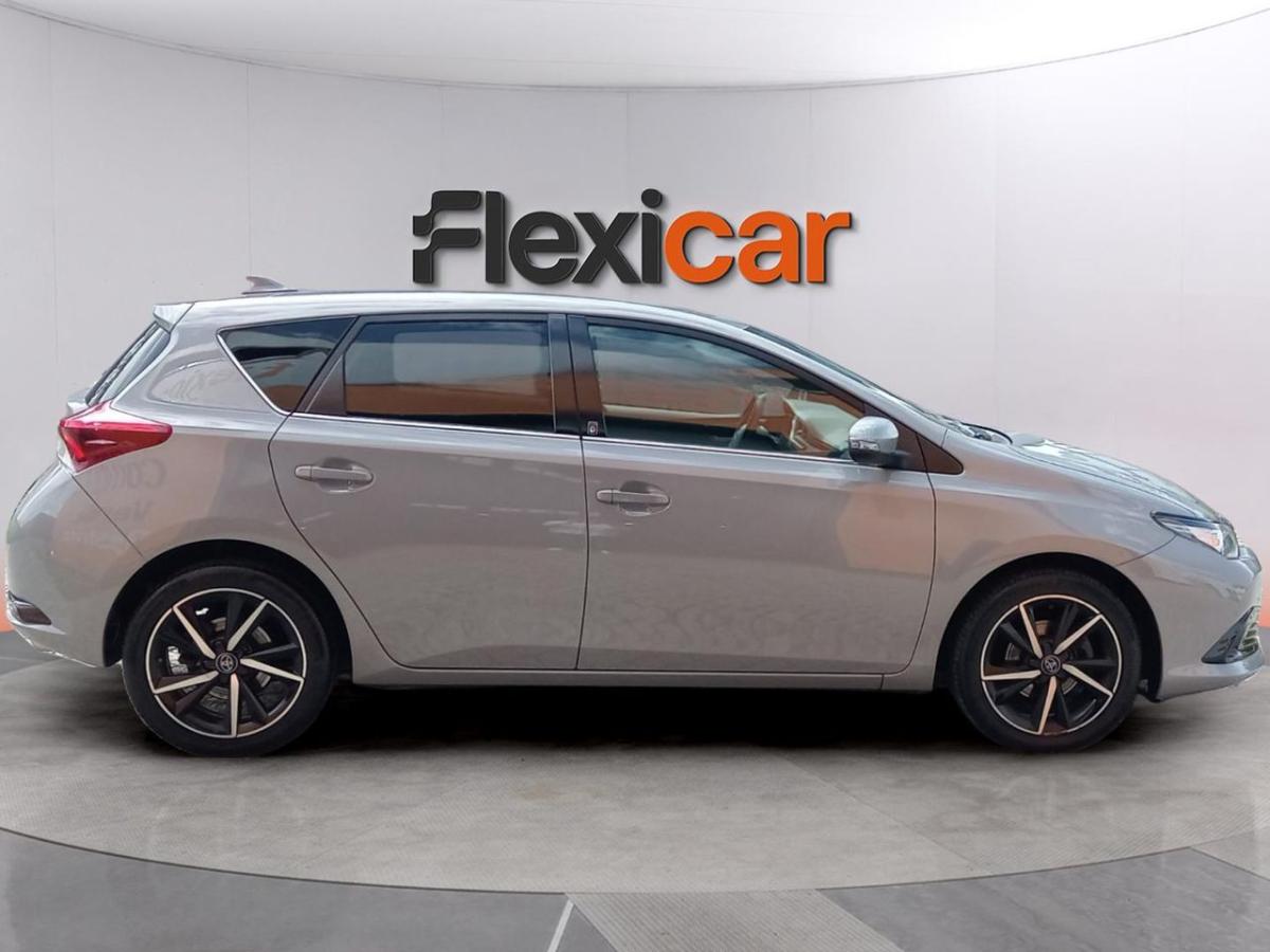 toyota-auris-2018-gasolina-1197cc