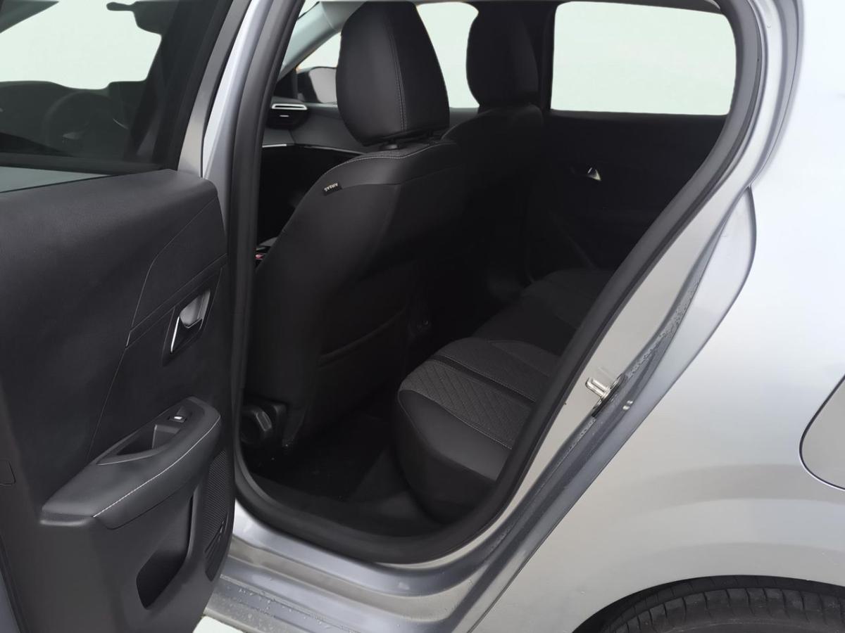 peugeot-208-2024-gasolina-1199cc