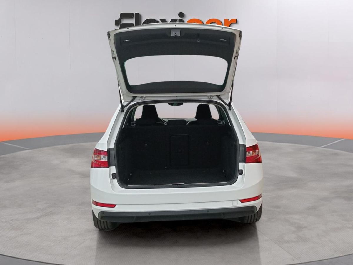 skoda-superb-2022-diesel-1968cc