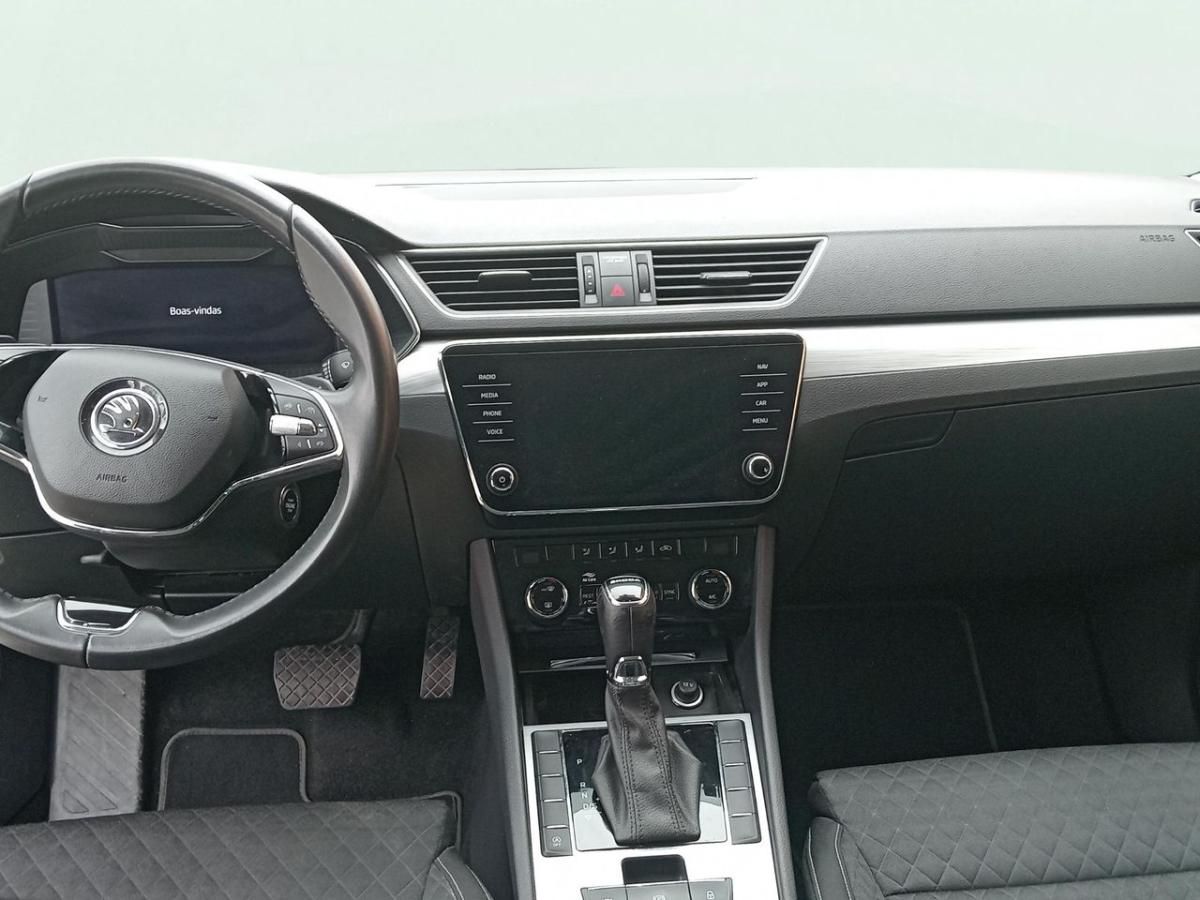skoda-superb-2022-diesel-1968cc