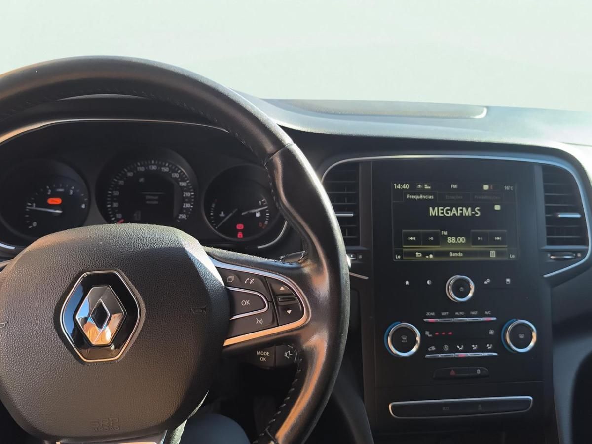 renault-megane-sport-tourer-2020-diesel-1461cc