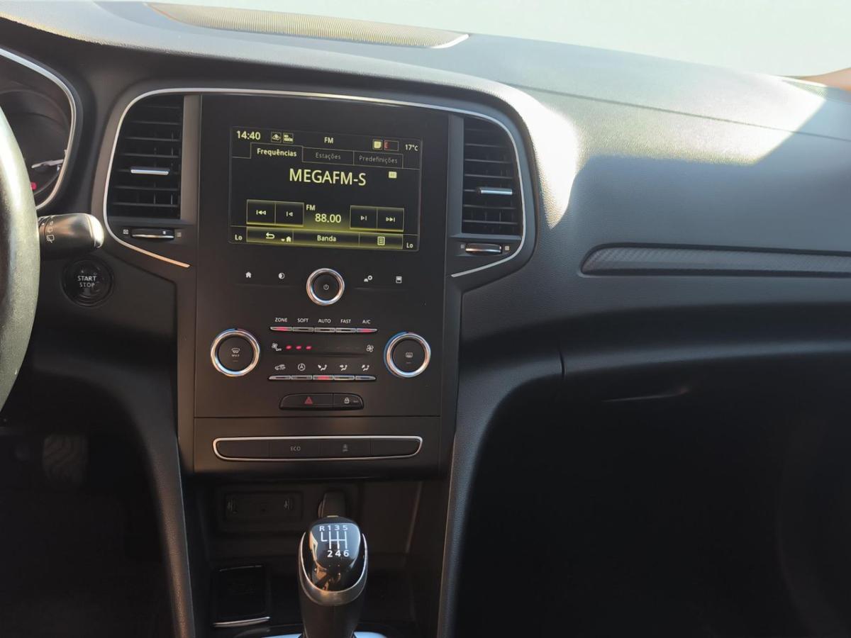 renault-megane-sport-tourer-2020-diesel-1461cc