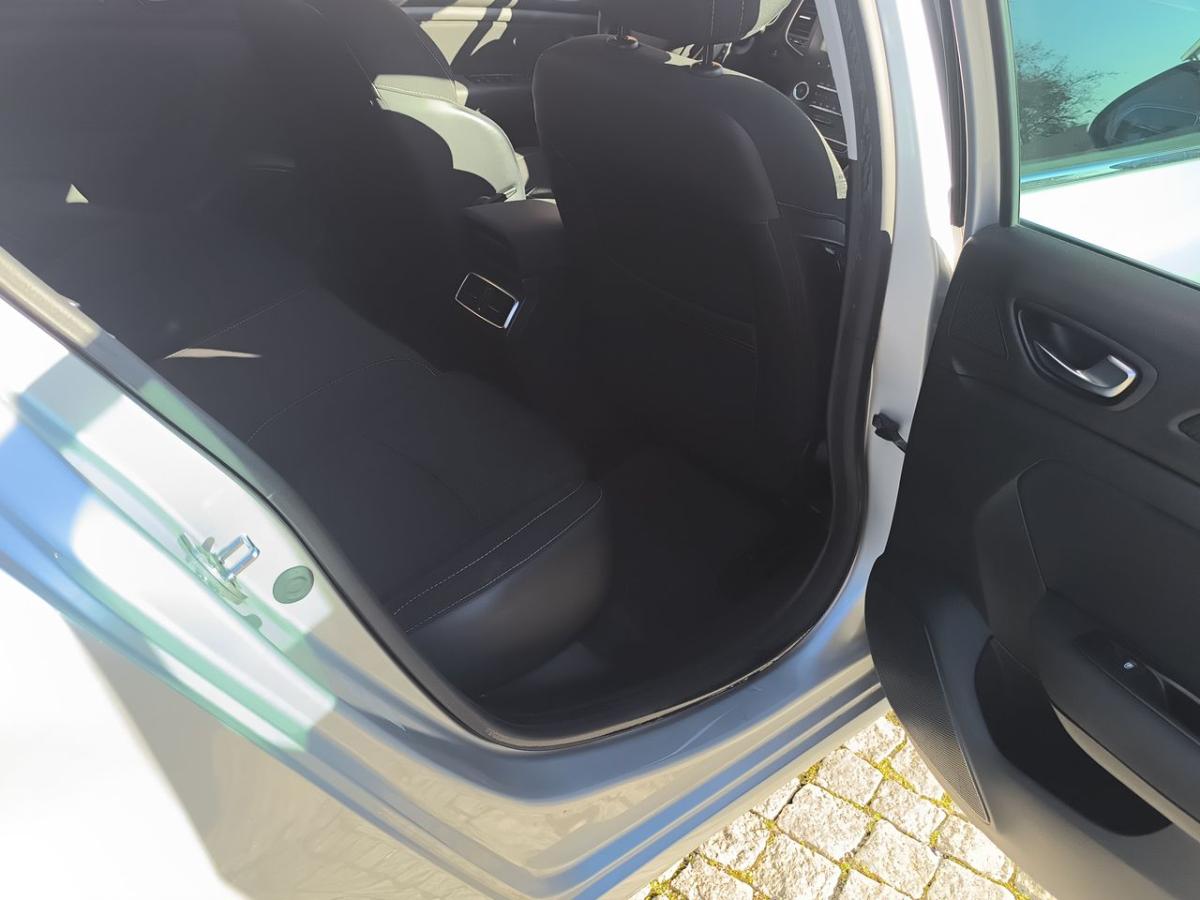 renault-megane-sport-tourer-2020-diesel-1461cc
