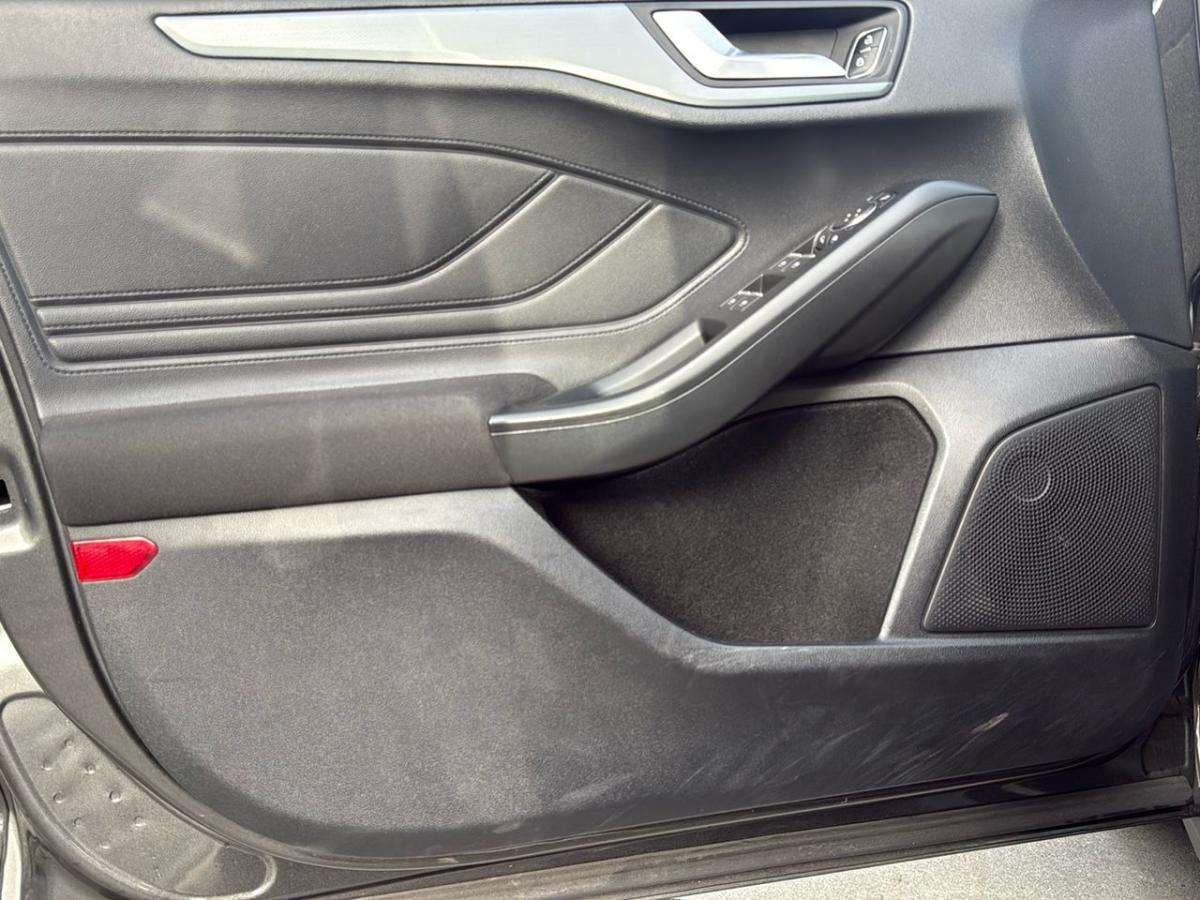 ford-focus-2020-gasolina-998cc