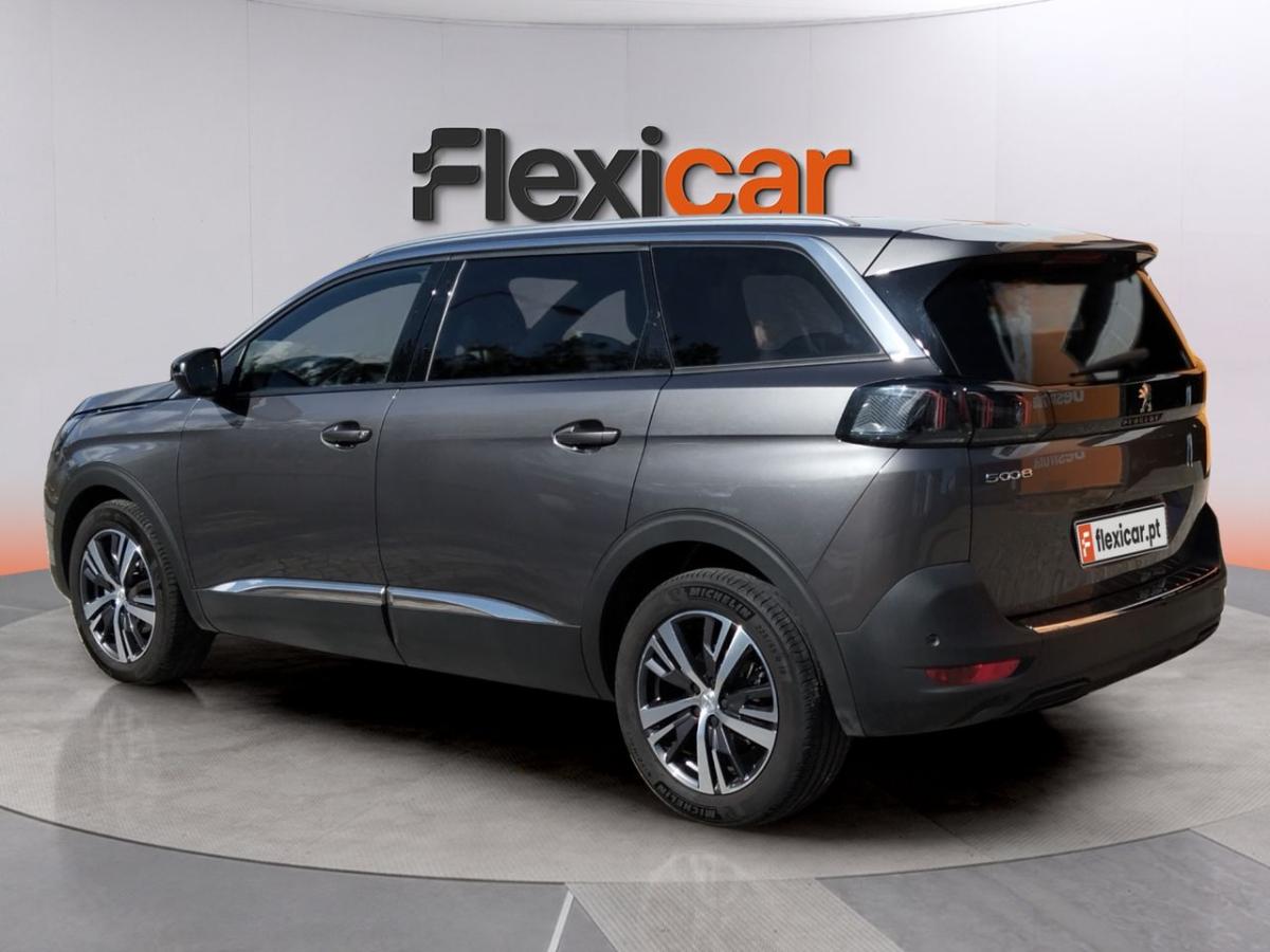 peugeot-5008-2024-gasolina-1199cc