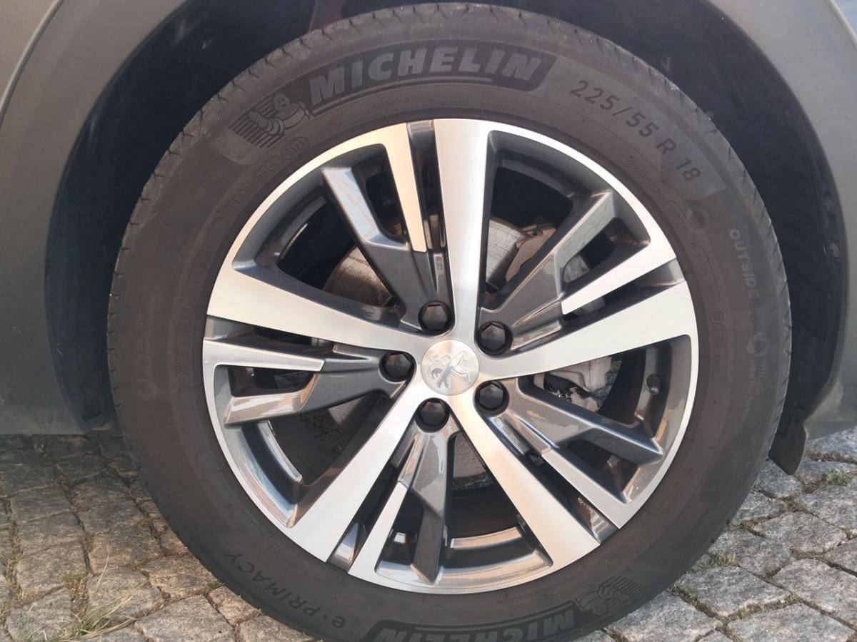 peugeot-5008-2024-gasolina-1199cc