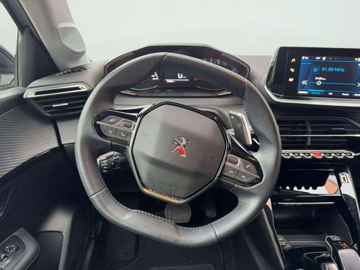 peugeot-208-2022-gasolina-1199cc