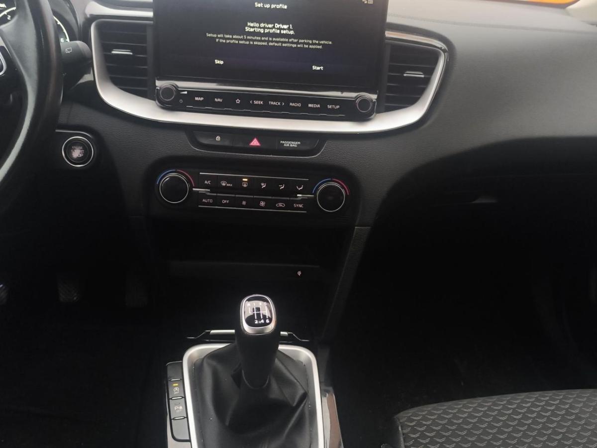 kia-xceed-2022-gasolina-998cc
