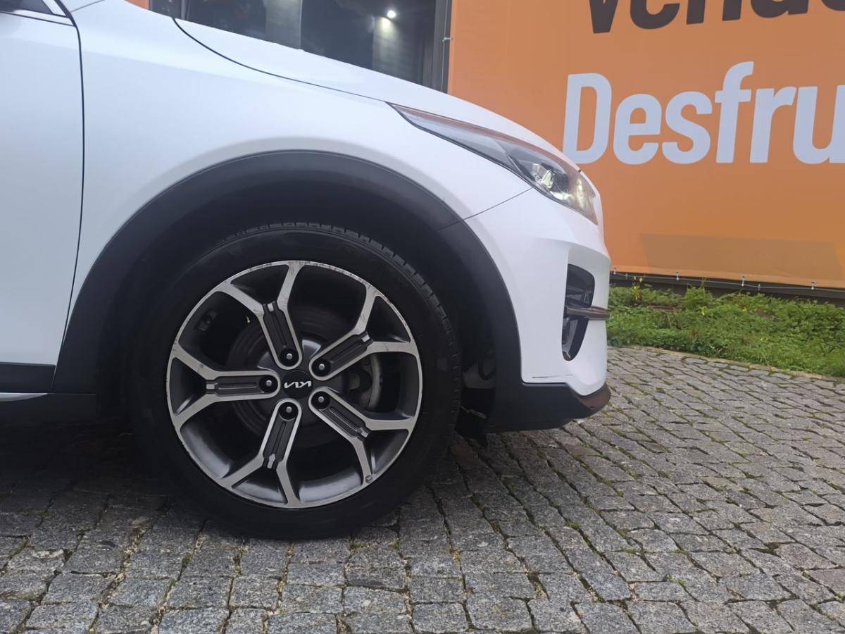 kia-xceed-2022-gasolina-998cc
