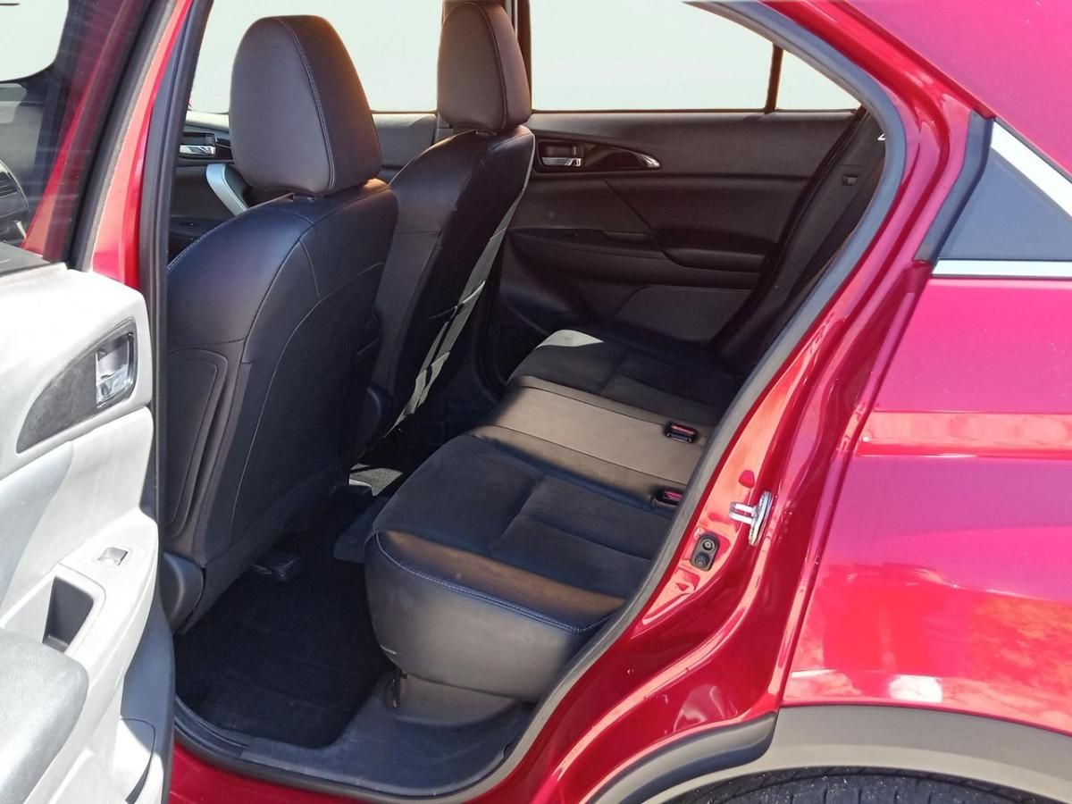 mitsubishi-eclipse-cross-2022-hibrido-a-gasolina-2360cc