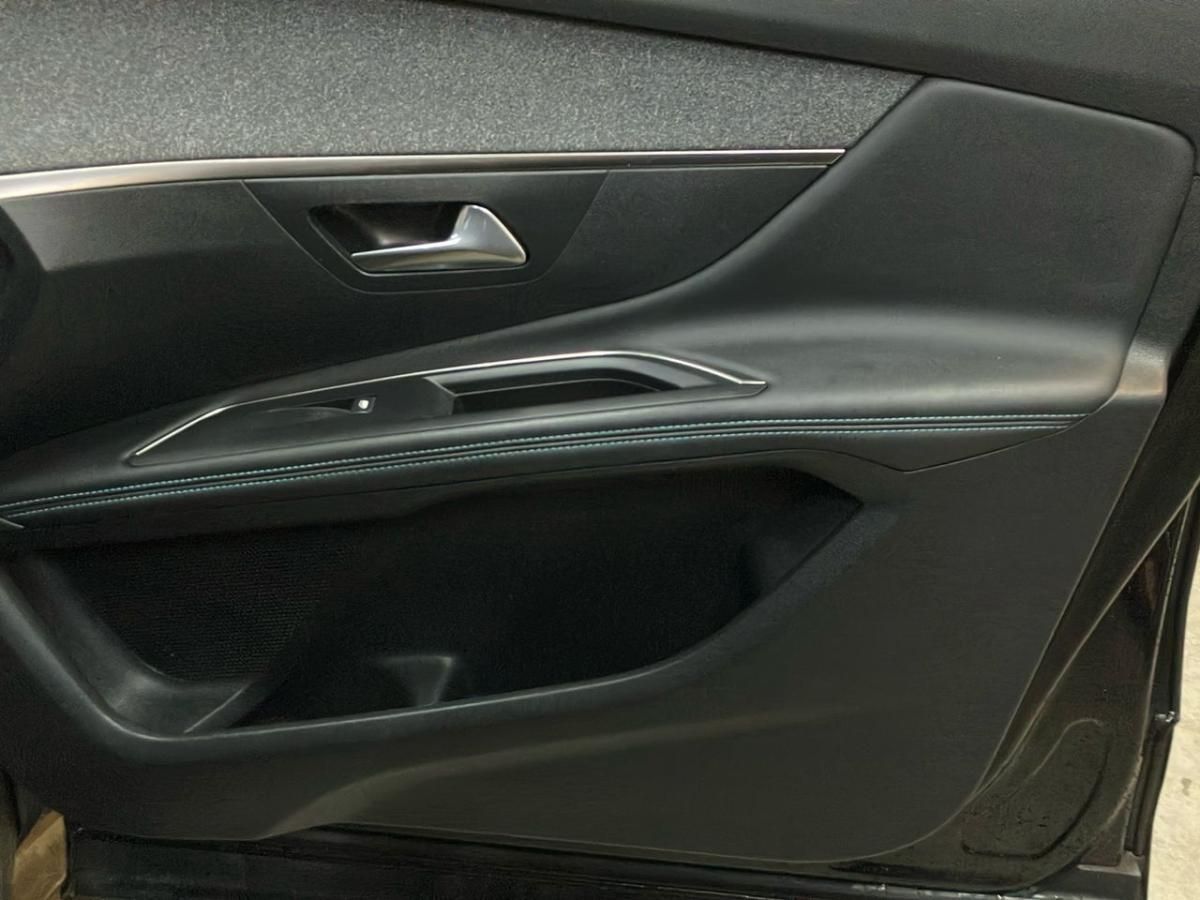 peugeot-3008-2022-hibrido-a-gasolina-1598cc