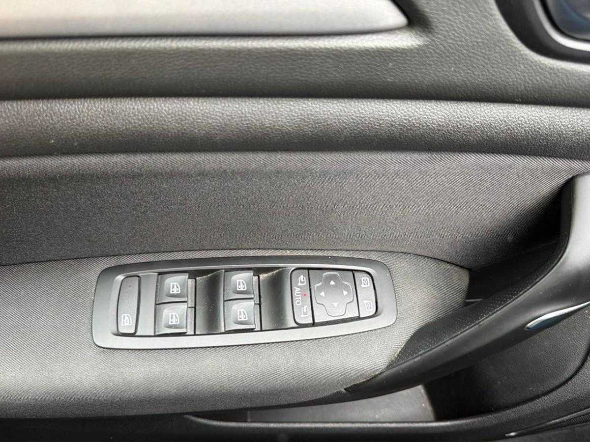 renault-megane-sport-tourer-2022-gasolina-999cc