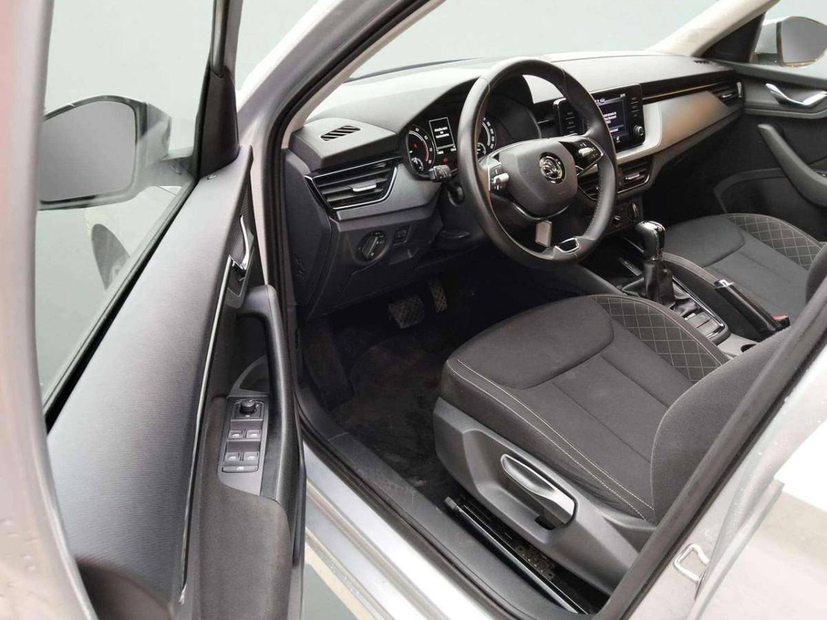 skoda-kamiq-2023-gasolina-999cc