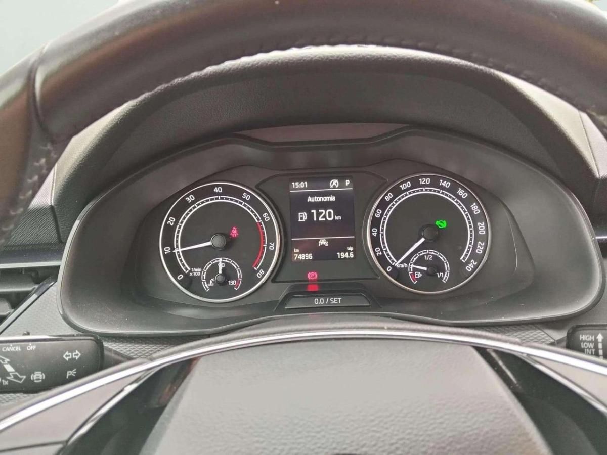 skoda-kamiq-2023-gasolina-999cc