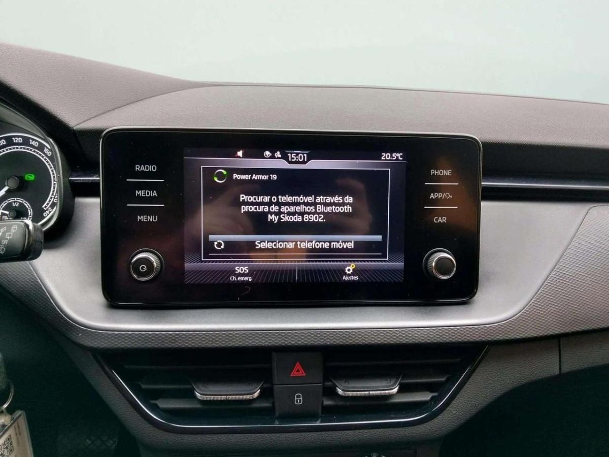 skoda-kamiq-2023-gasolina-999cc