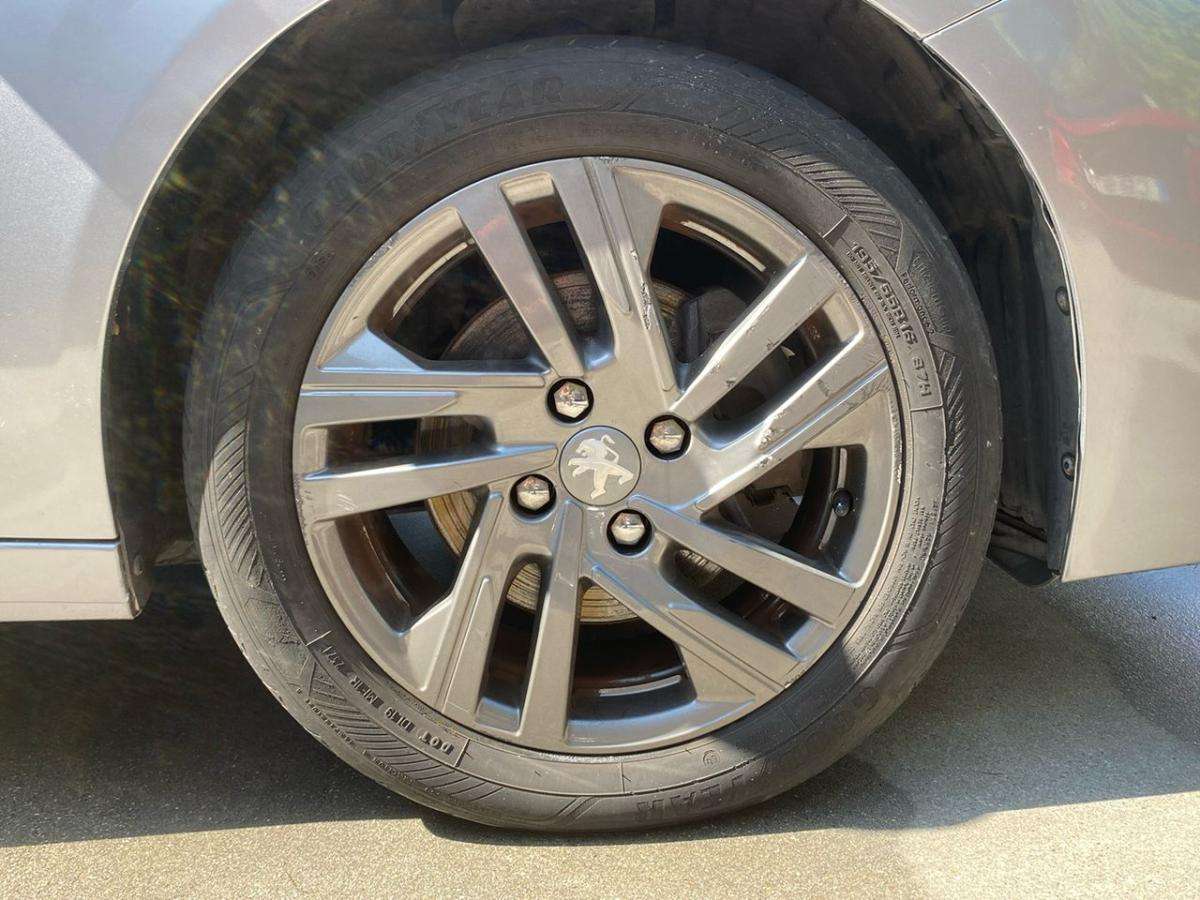 peugeot-208-2021-gasolina-1199cc