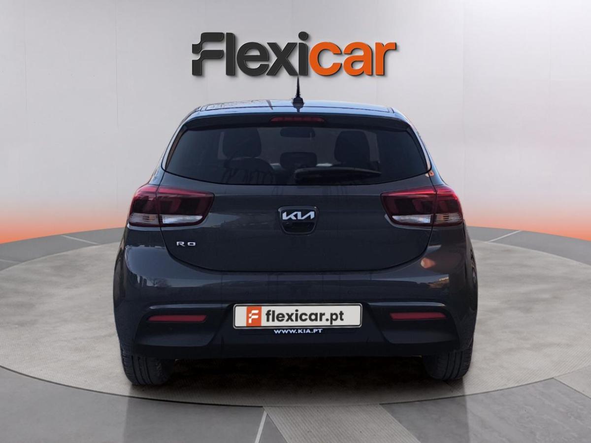kia-rio-2022-gasolina-998cc