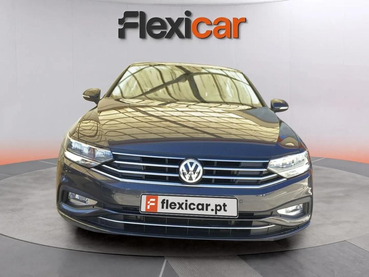 volkswagen-passat-2020-diesel-1598cc