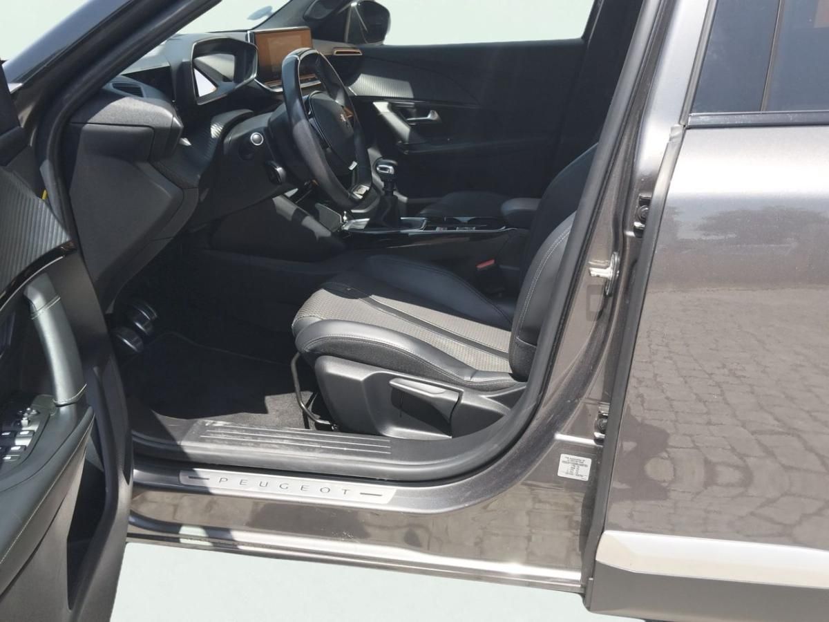 peugeot-2008-2021-diesel-1499cc