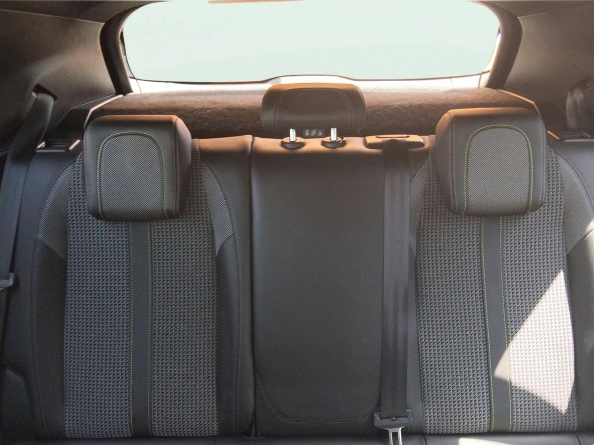peugeot-2008-2021-diesel-1499cc