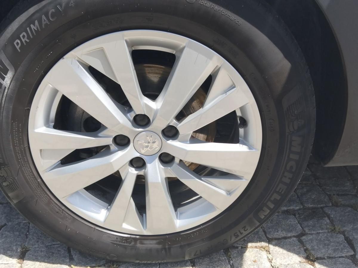 peugeot-3008-2019-diesel-1499cc
