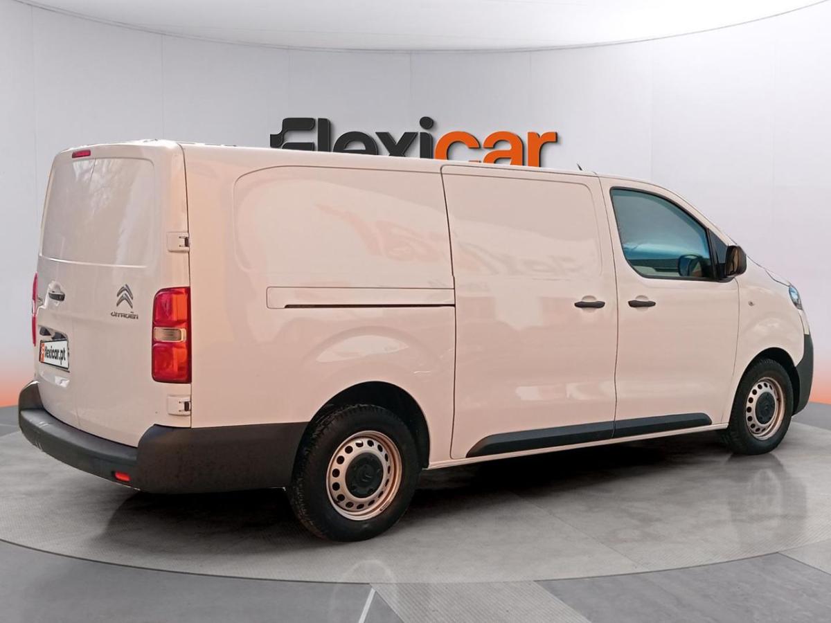 citroen-jumpy-2023-diesel-1499cc