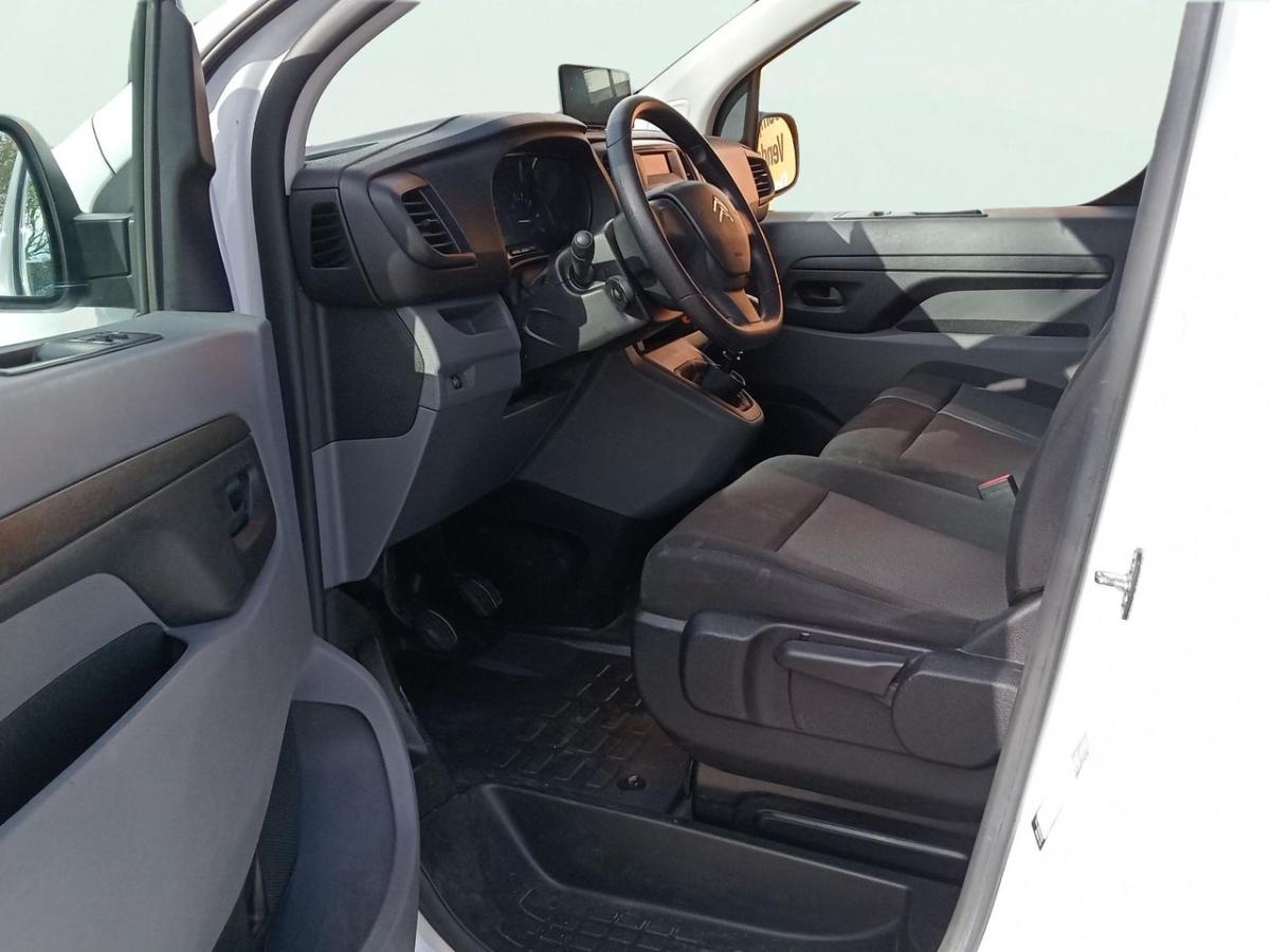citroen-jumpy-2023-diesel-1499cc