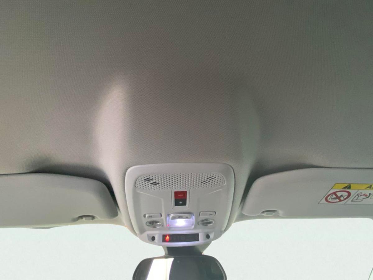 peugeot-2008-2022-eletrico-0cc