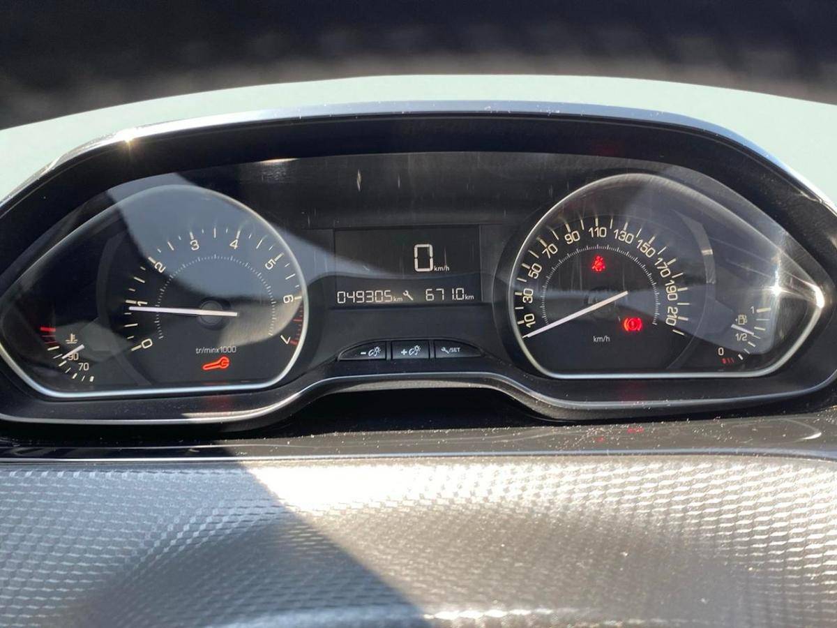 peugeot-208-2019-gasolina-1199cc