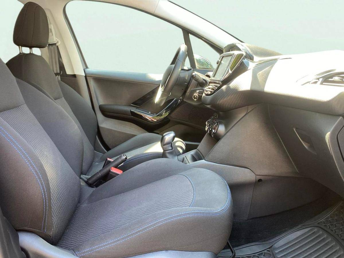 peugeot-208-2019-gasolina-1199cc