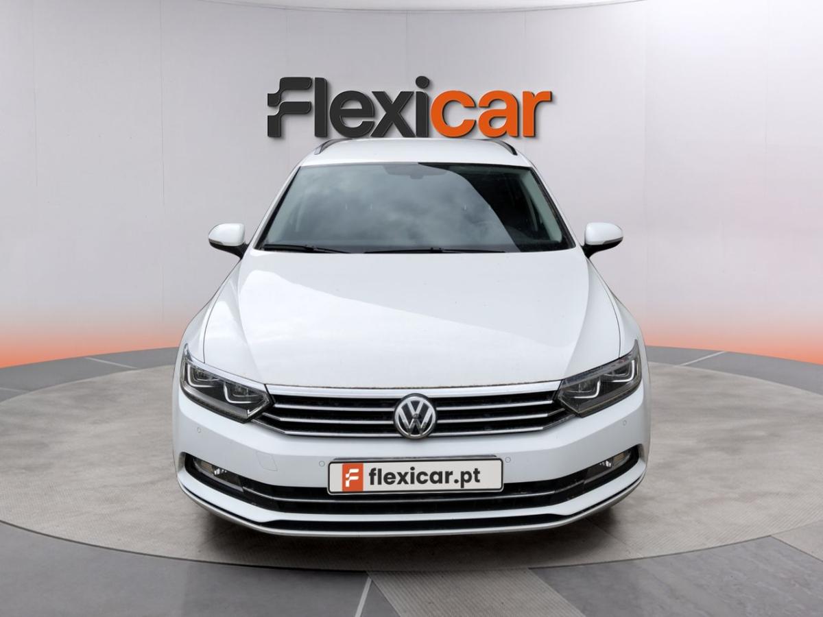 volkswagen-passat-variant-2018-diesel-1968cc