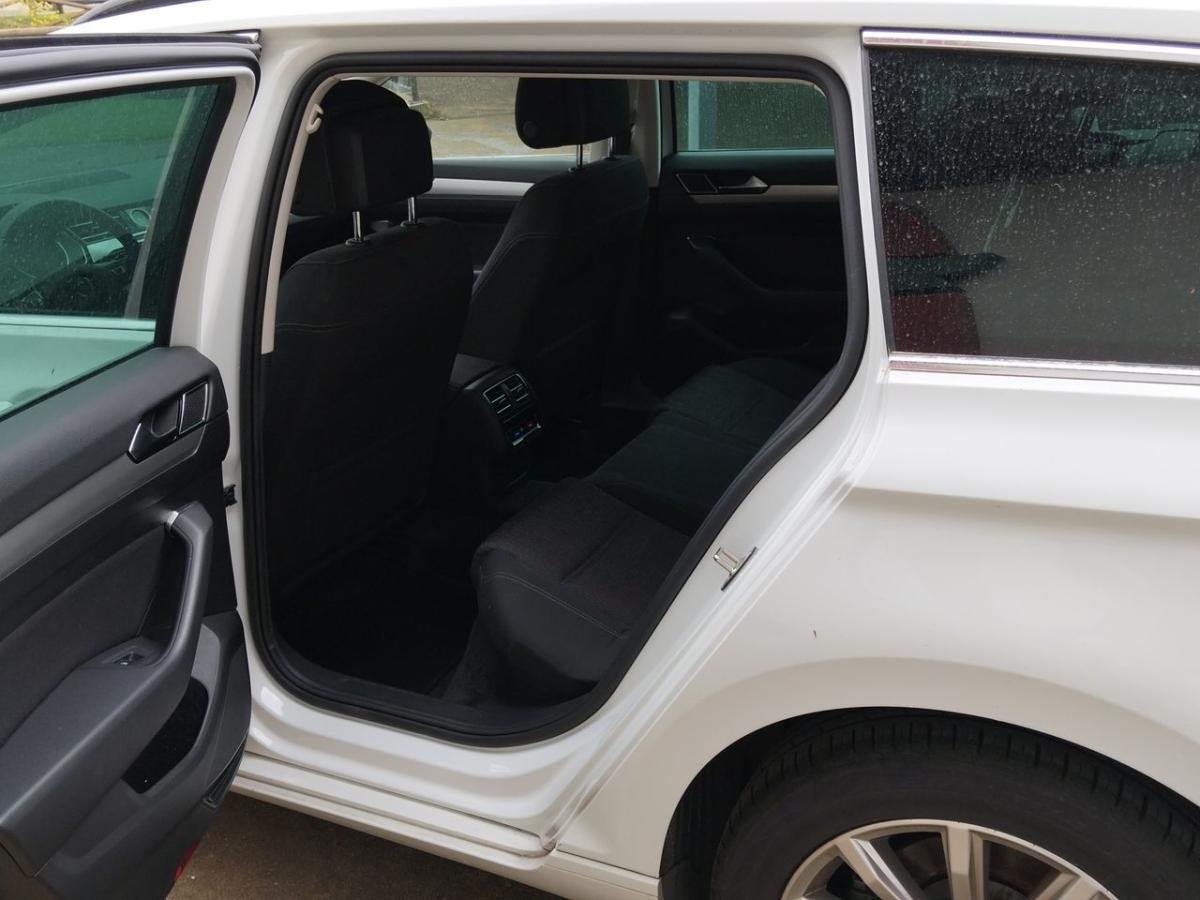 volkswagen-passat-variant-2018-diesel-1968cc