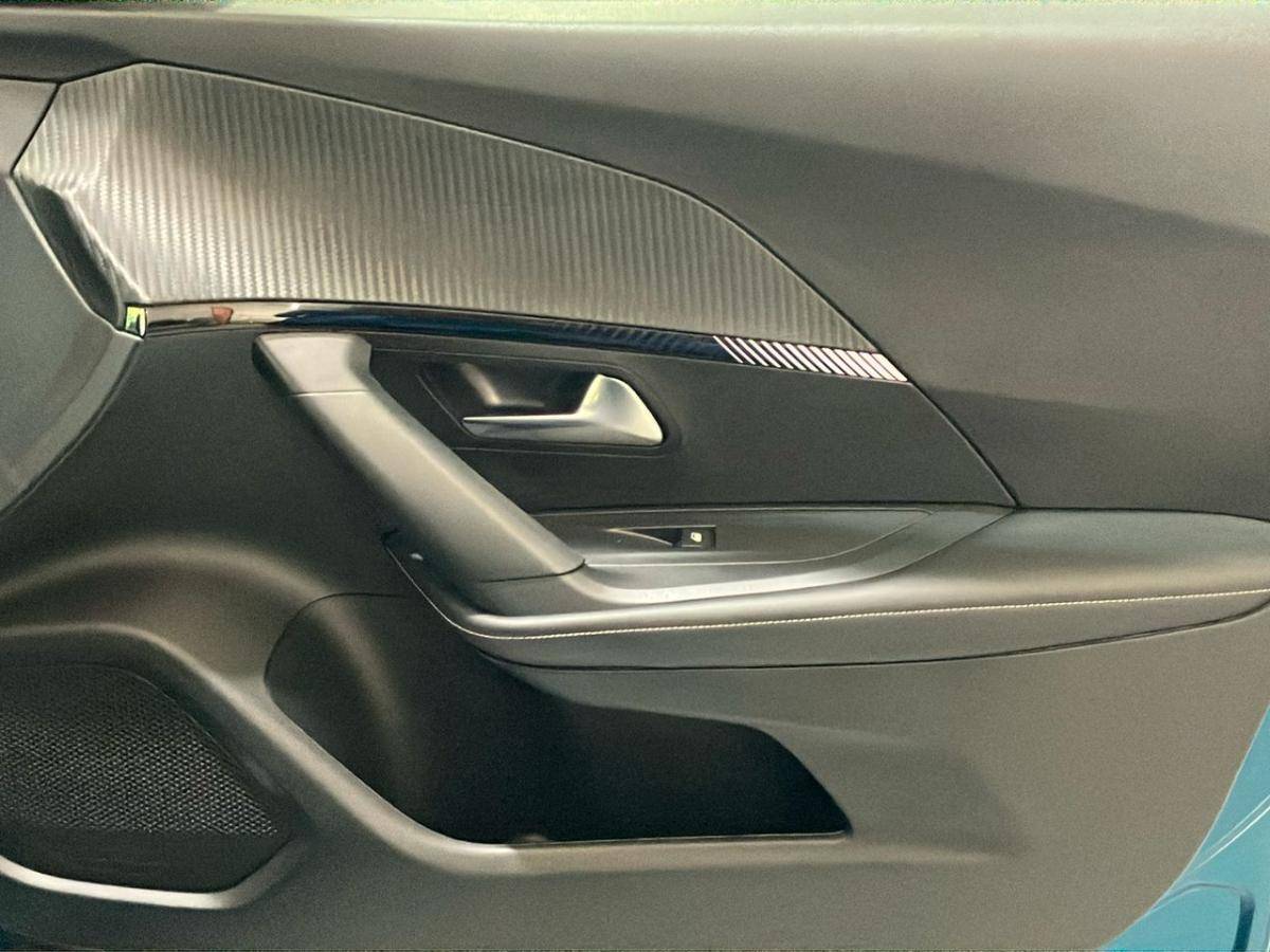 peugeot-2008-2025-eletrico-0cc