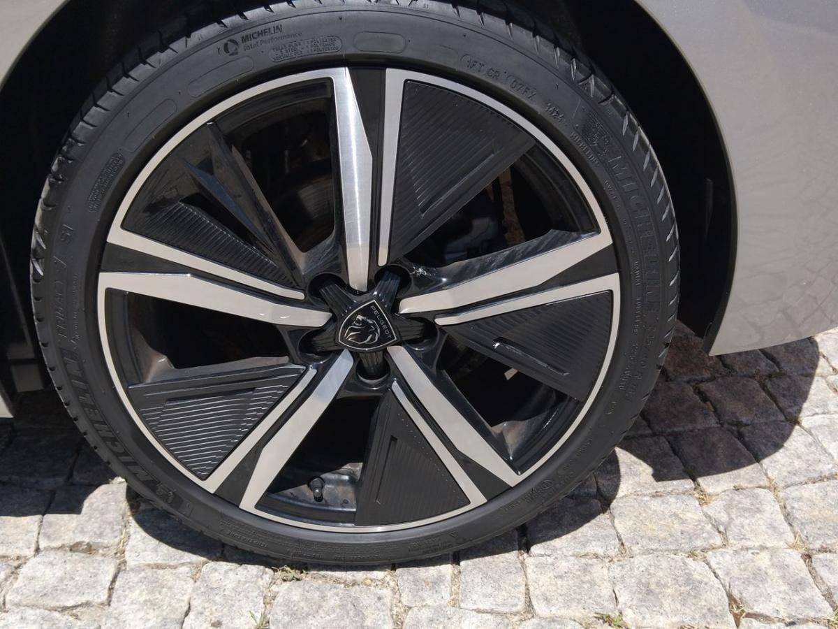 peugeot-308-2024-gasolina-1199cc