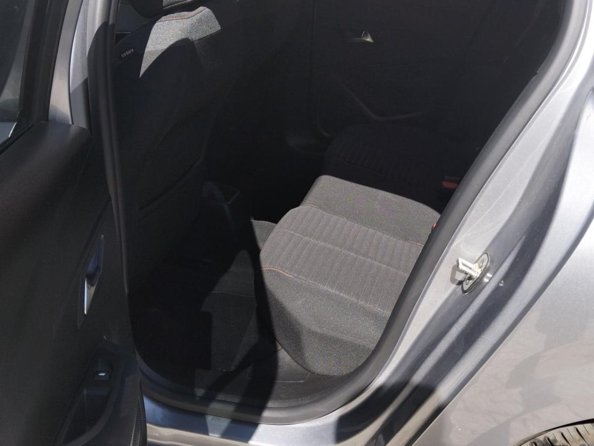 peugeot-208-2023-gasolina-1199cc