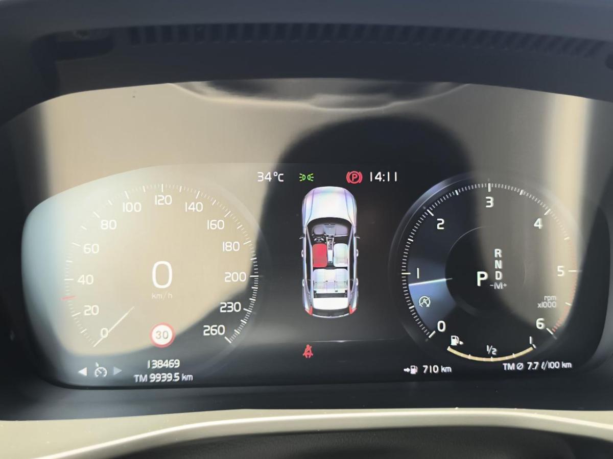 volvo-xc40-2018-diesel-1969cc